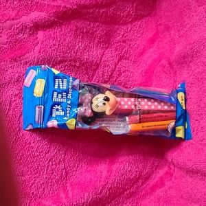 Minnie Mouse Pez Dispenser